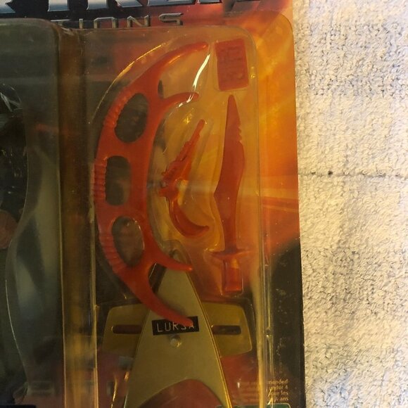 Vintage 1994 Star Trek Generations Lursa Action Figure Blingual Package Unopened - Picture 3 of 9